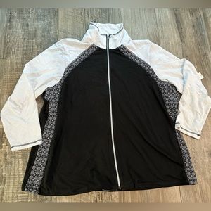 Avenue zip up jacket NWT 22/24